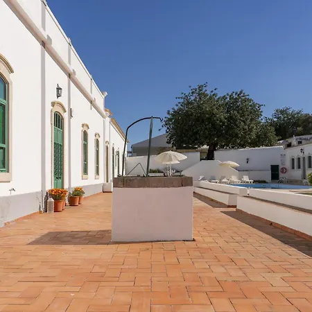 #332 Brito Lima By Holidays Apartamento *