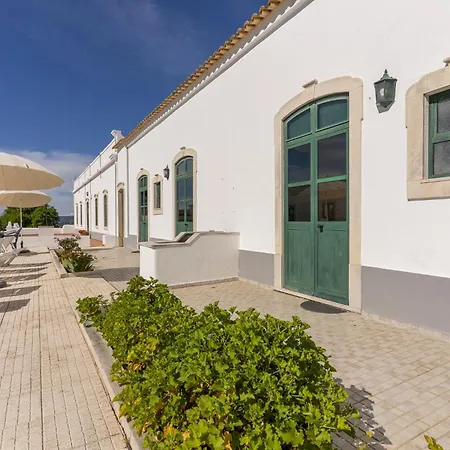 #332 Brito Lima By Holidays Apartamento *